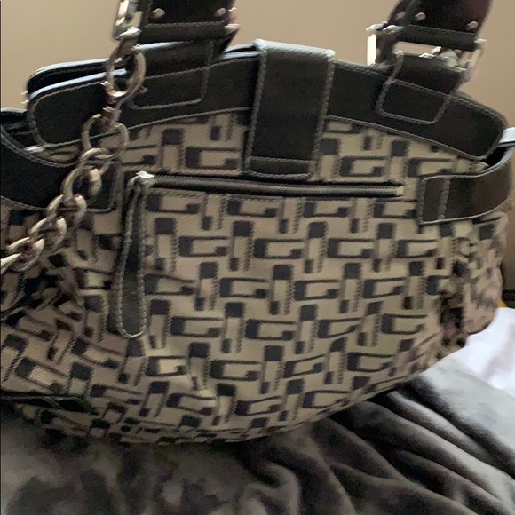 Guess (6) - Picture 3 of 7